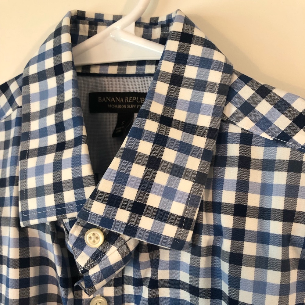 Banana Republic Men’s Slim Fit Non-Iron Dress Shirt - Small